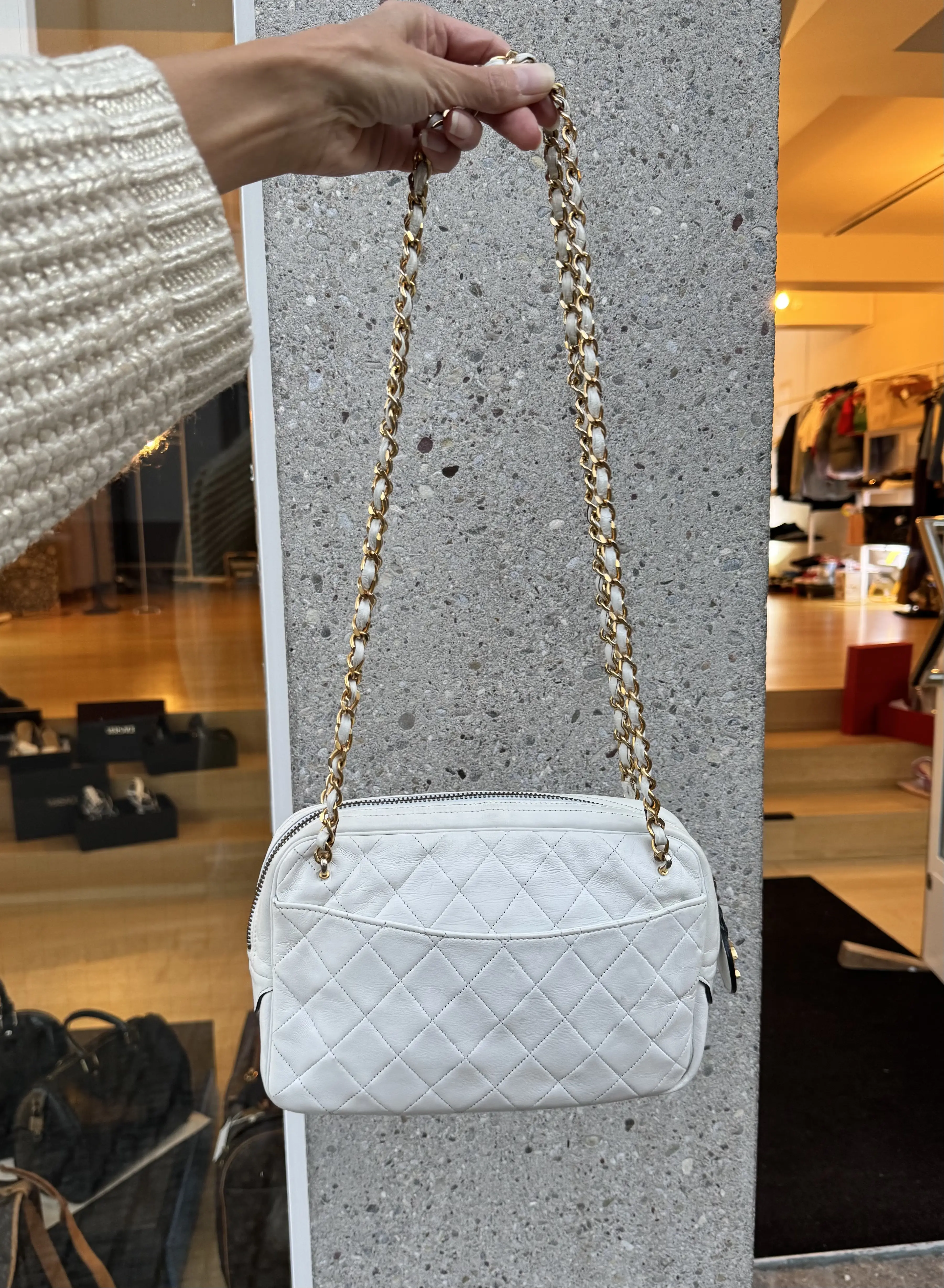 Chanel Camera Bag | LOOP-Marktplatz