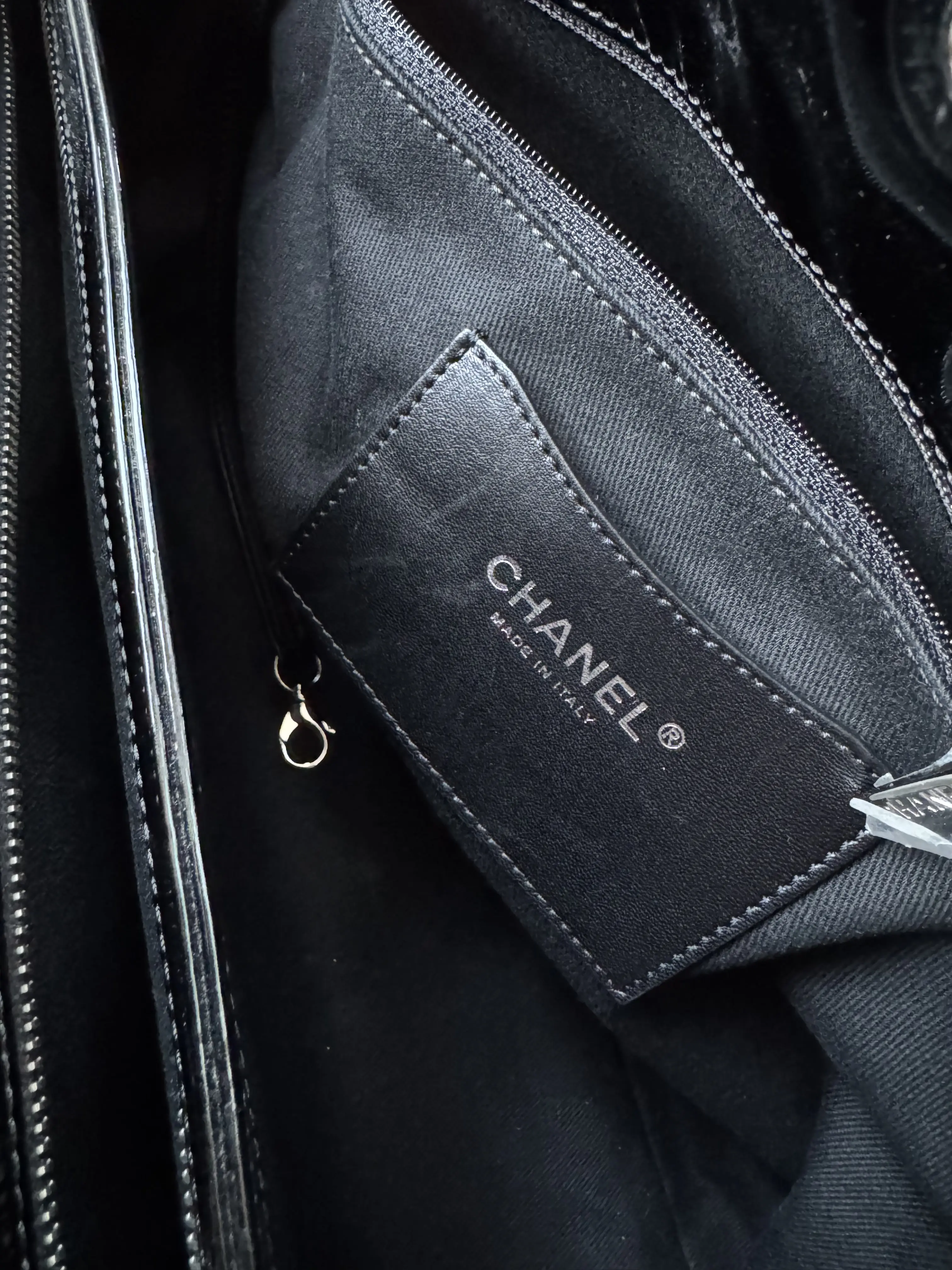 Große Chanel Bowling Tasche | LOOP-Marktplatz