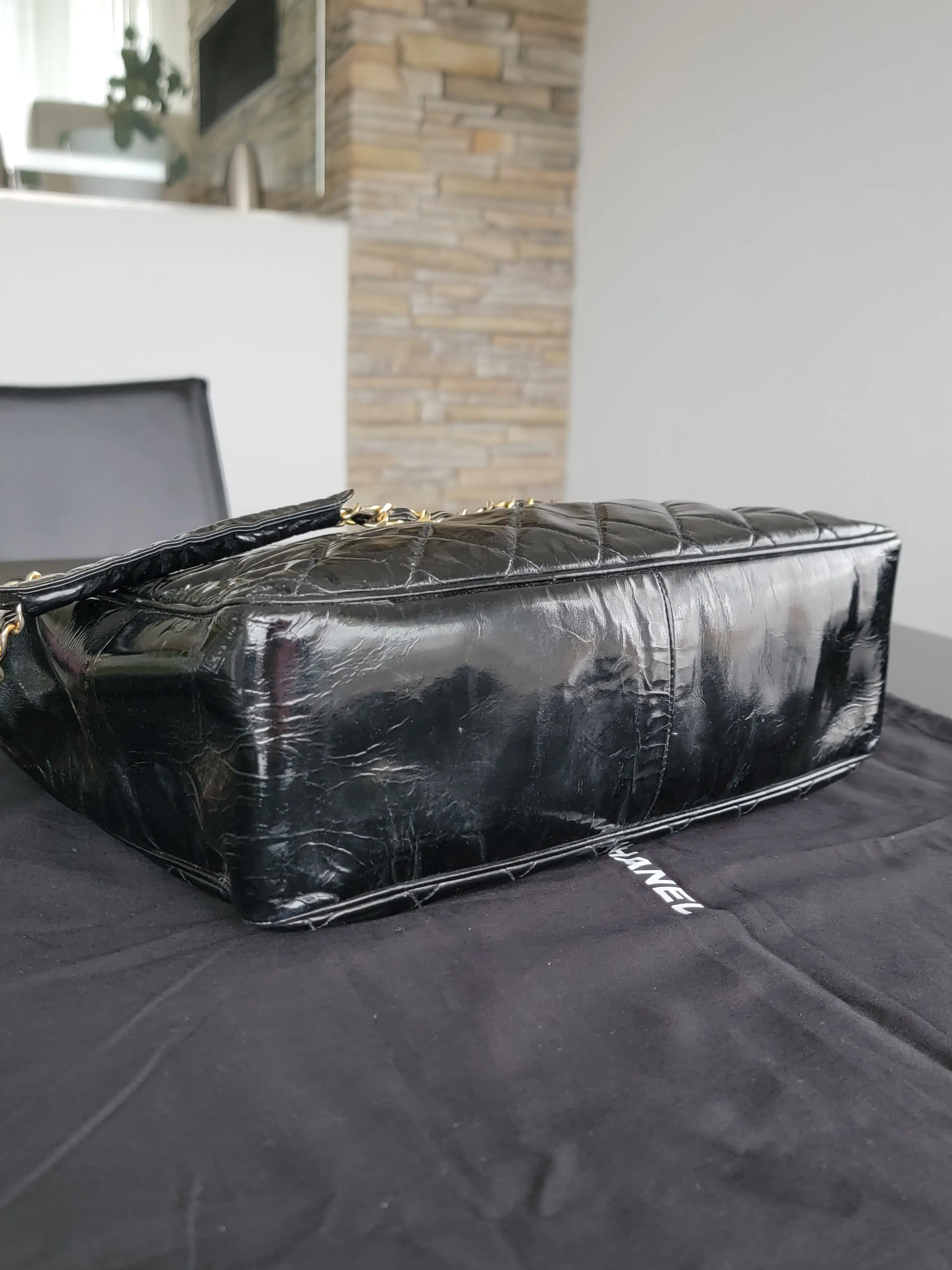 Chanel Shopper Lackleder | LOOP-Marktplatz