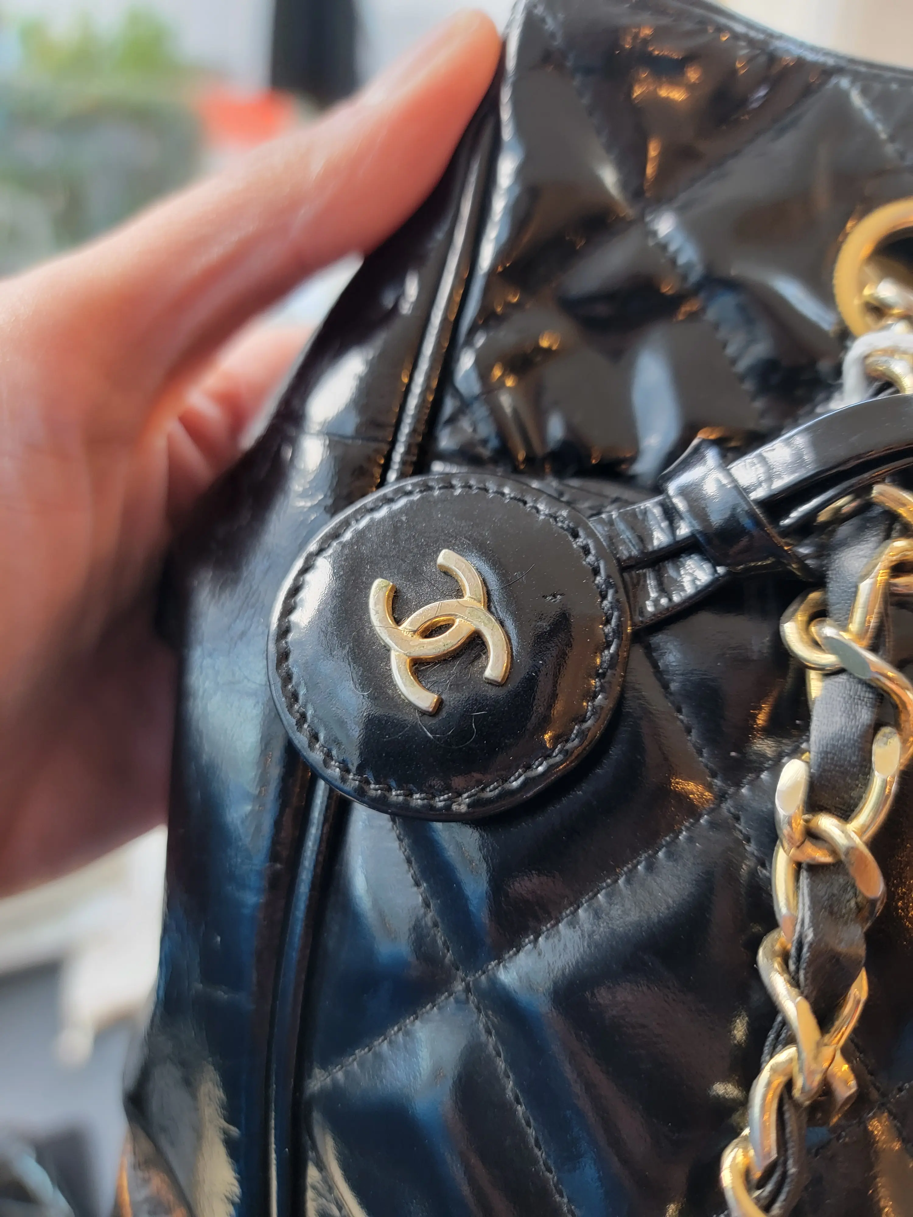Chanel Shopper Lackleder | LOOP-Marktplatz