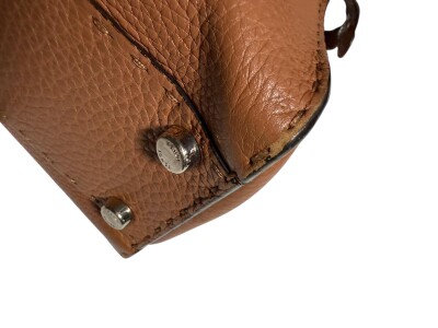 Peekaboo Gold Fendi | LOOP-Marktplatz