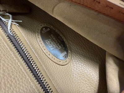 Peekaboo Gold Fendi | LOOP-Marktplatz