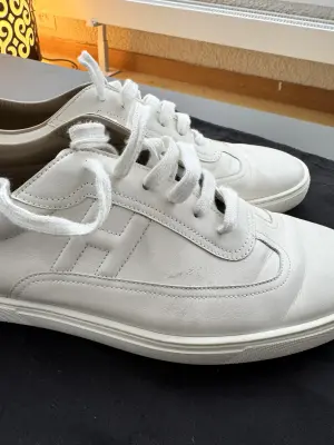 Hermes Sneakers | LOOP-Marktplatz