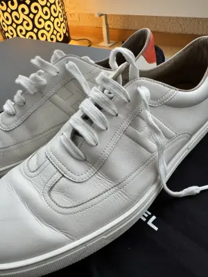 Hermes Sneakers | LOOP-Marktplatz