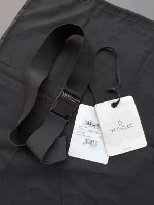 Moncler Daunenjacke | LOOP-Marktplatz