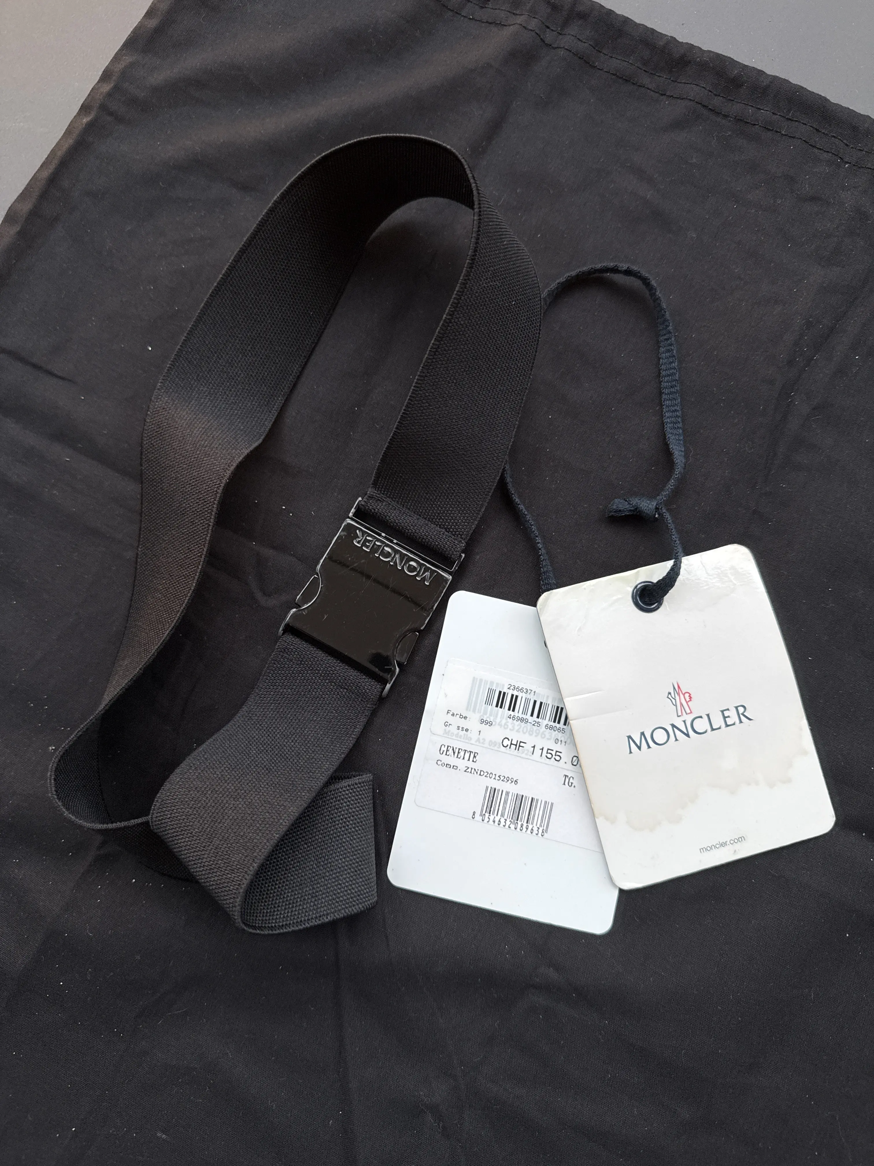 Moncler Daunenjacke | LOOP-Marktplatz