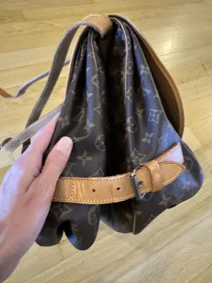 Louis Vuitton Saumur Tasche gross | LOOP-Marktplatz
