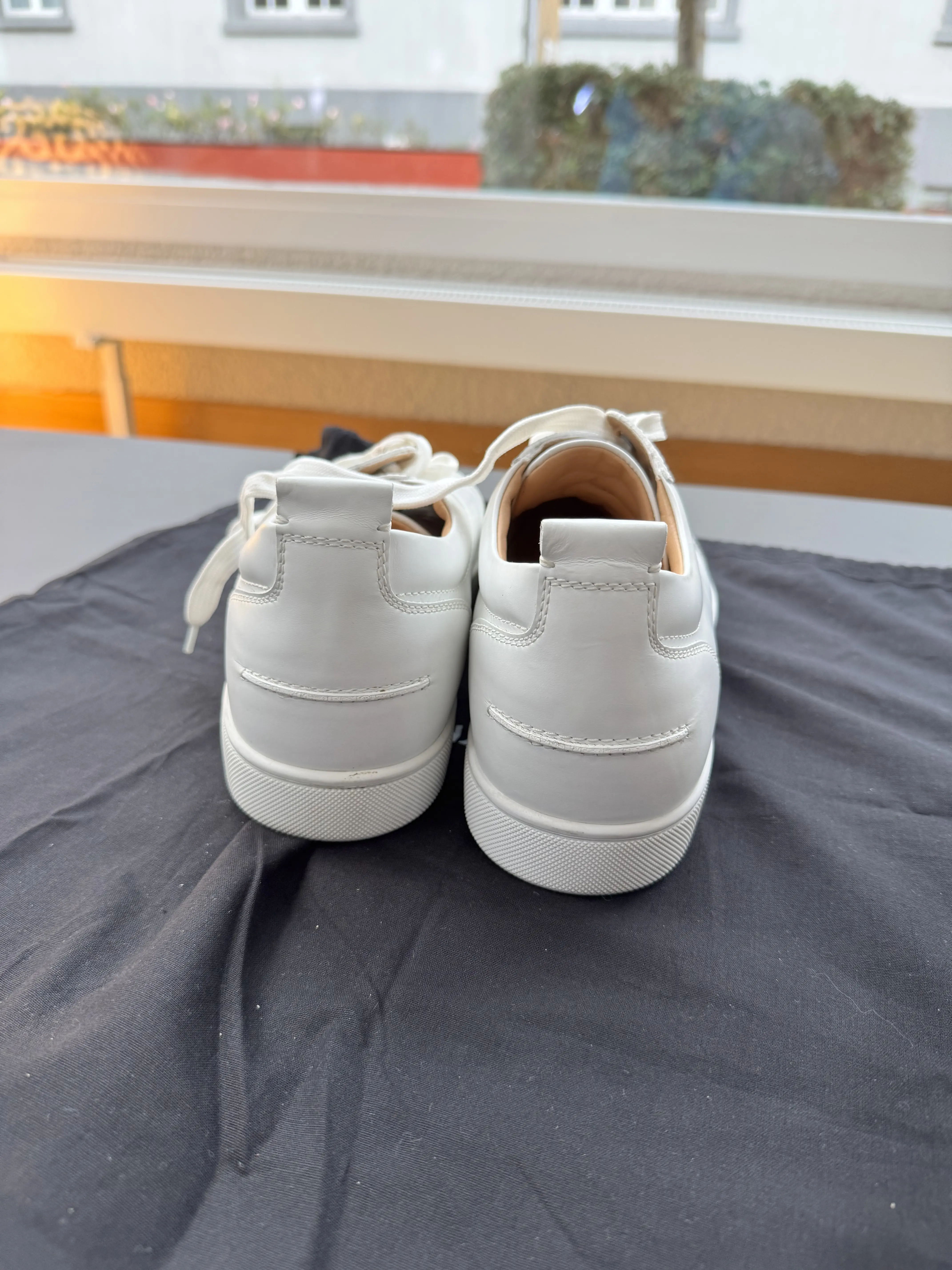 CHRISTIAN LOUBOUTIN sneakers | LOOP-Marktplatz