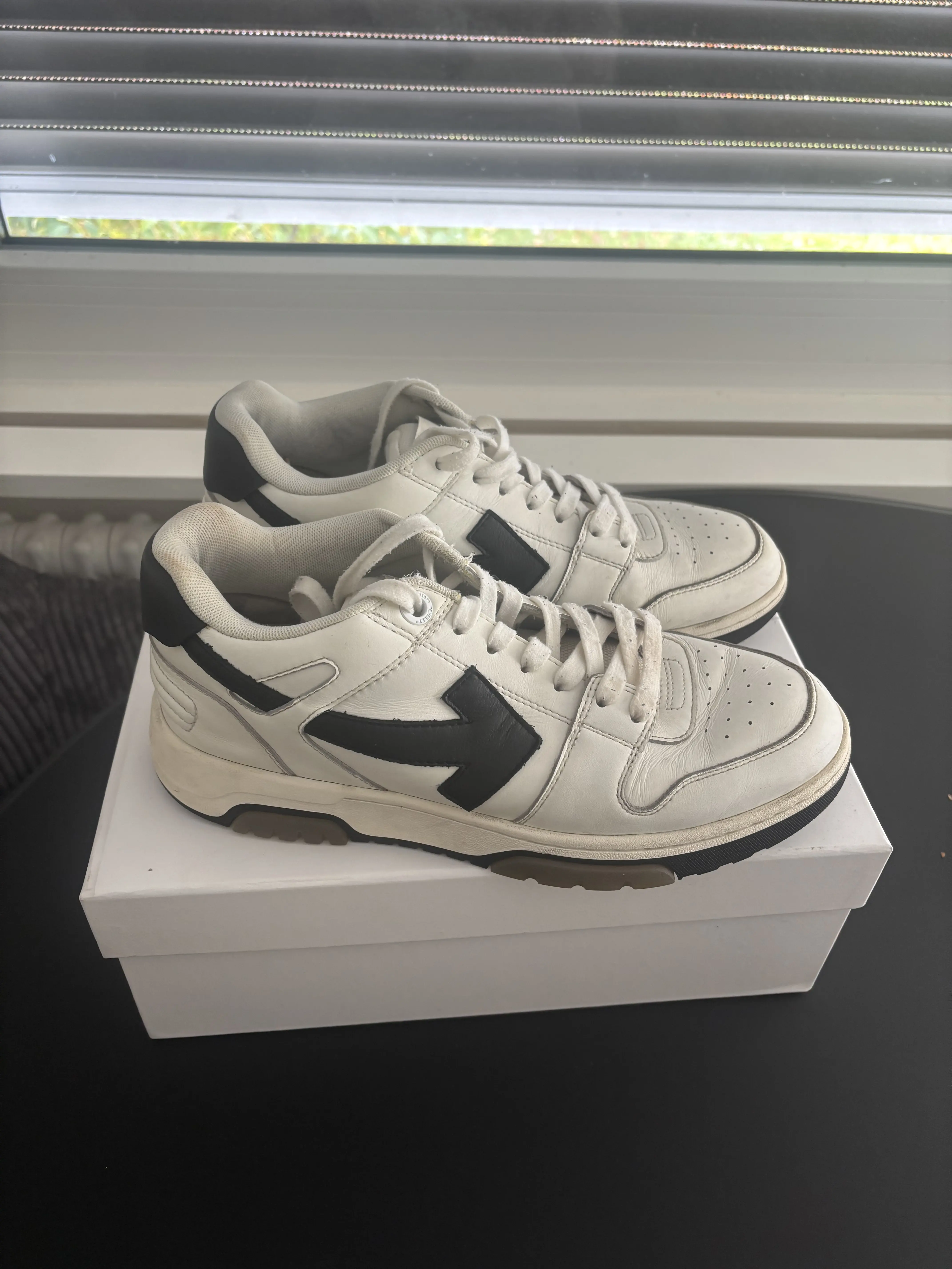 OFF-WHITE Out of Office Sneaker | LOOP Marketplace