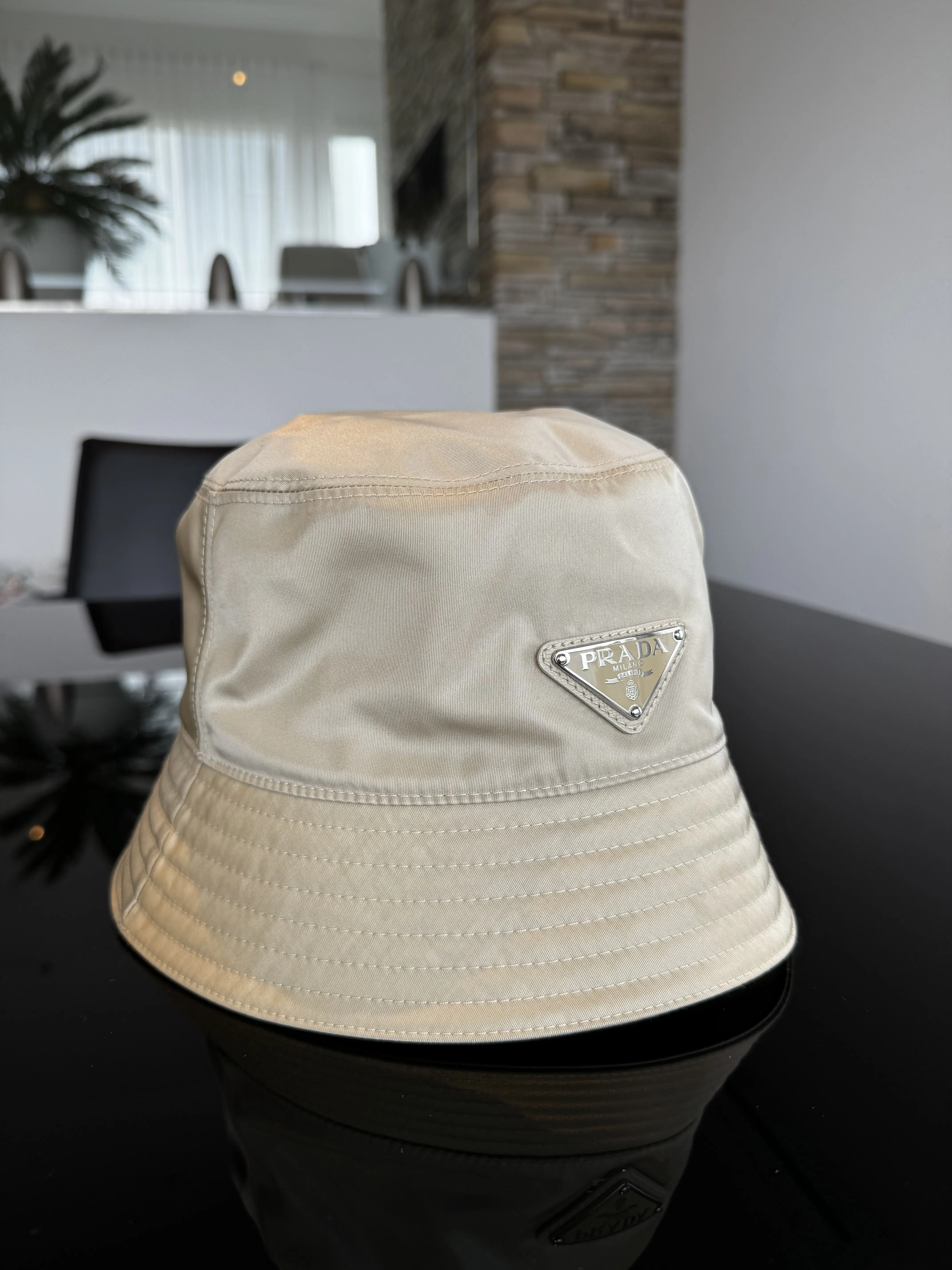 PRADA Re Nylon Fischerhut/ Bucket Hat | LOOP-Marktplatz
