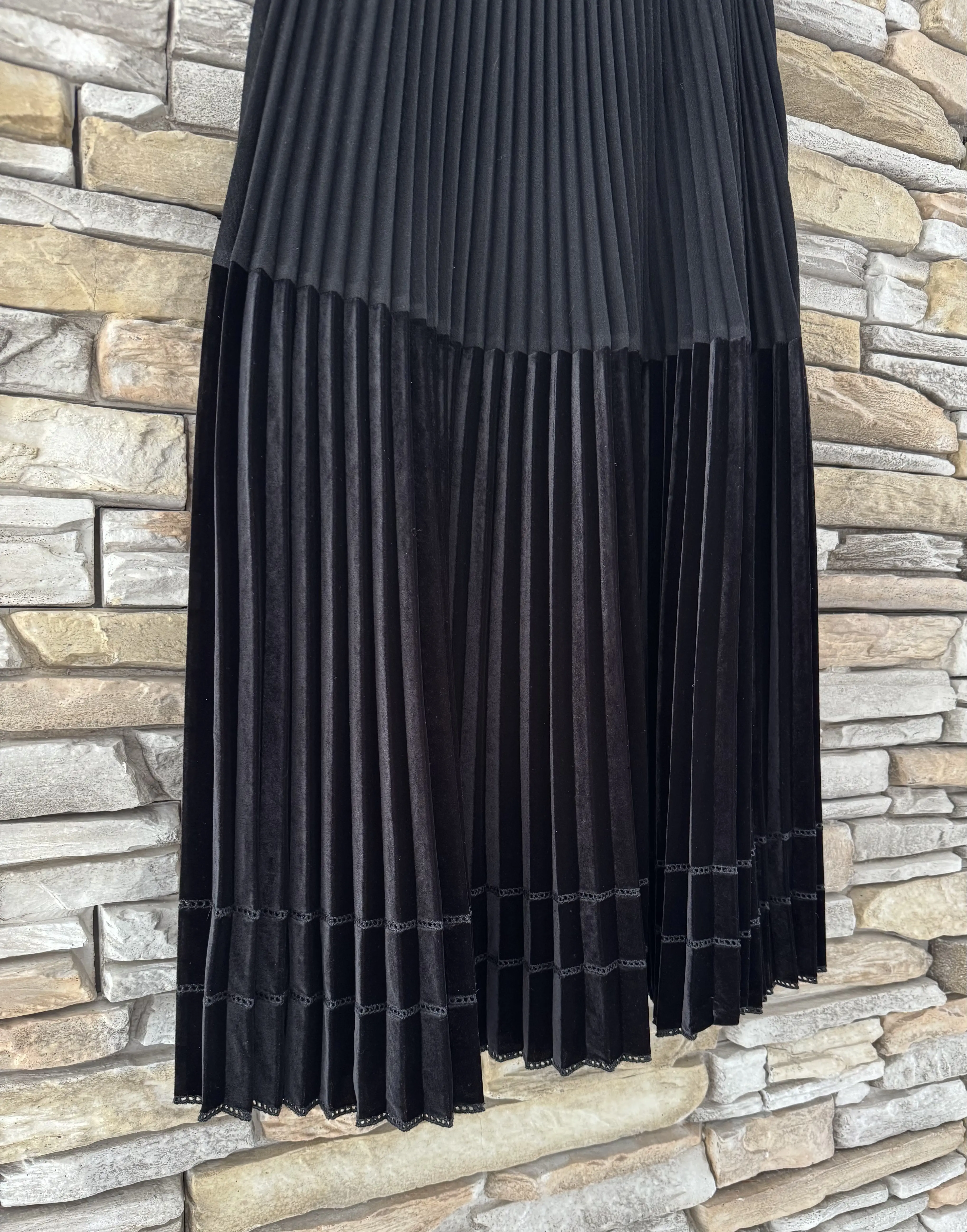 TWINSET Plissee Jupe | LOOP-Marktplatz