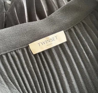 TWINSET Plissee Jupe | LOOP-Marktplatz