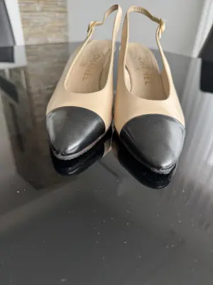 CHANEL Slingbacks | LOOP-Marktplatz