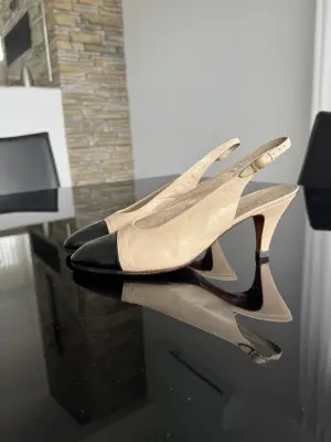 CHANEL Slingbacks | LOOP-Marktplatz