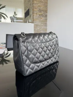 CHANEL Jumbo Double flap schwarz | LOOP-Marktplatz