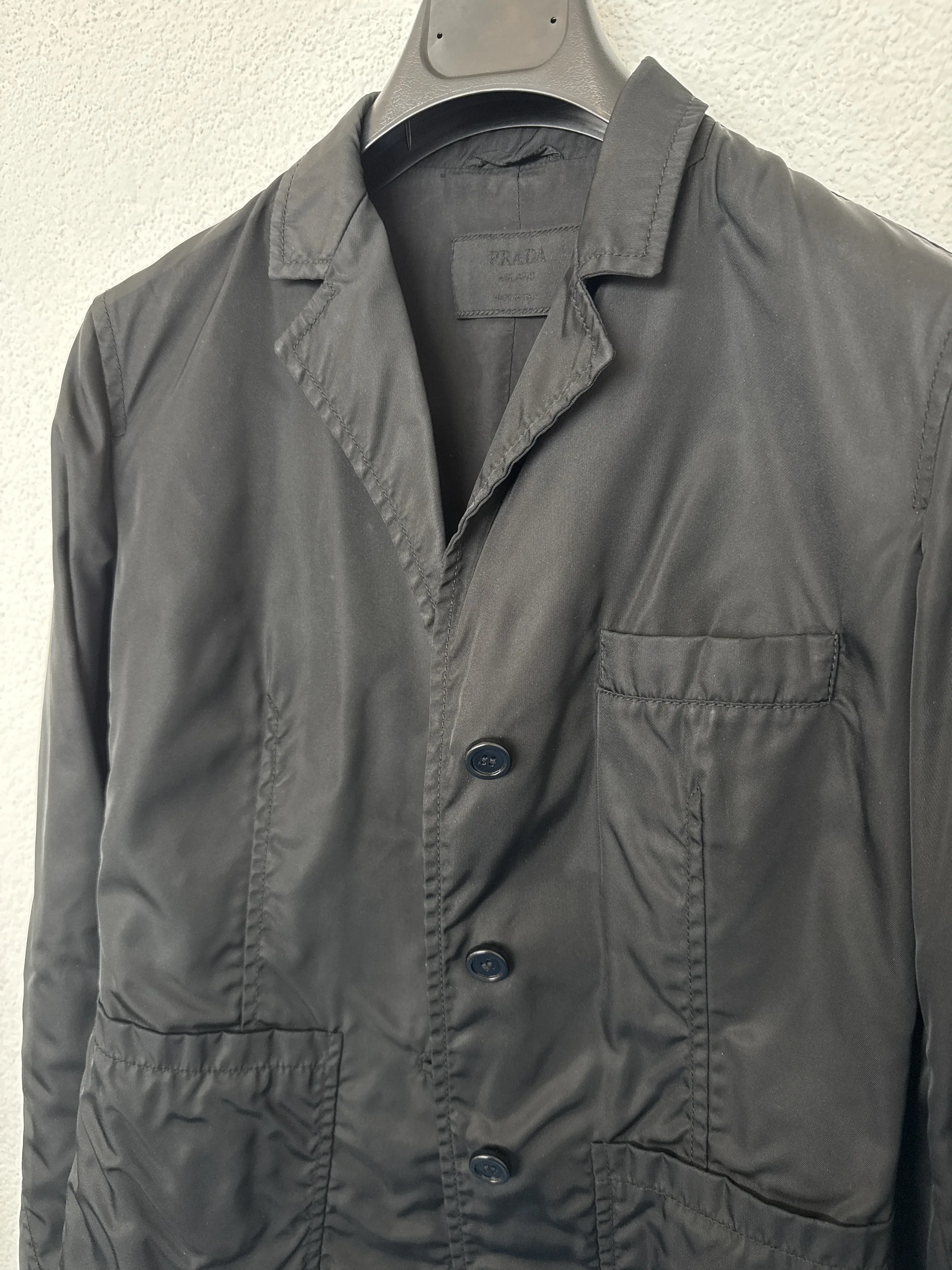 PRADA Jacke aus Nylon | LOOP-Marktplatz