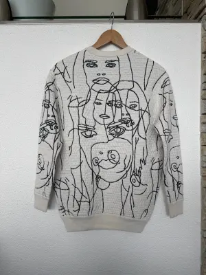 STELLA MCCARTNEY “faces” Pulli | LOOP-Marktplatz