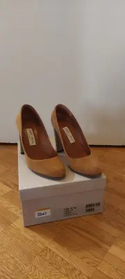 JIMMY CHOO LARIA 100 / CANYON | LOOP-Marktplatz