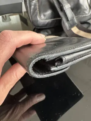 BALLY Schultertasche + Portemonnaie | LOOP-Marktplatz