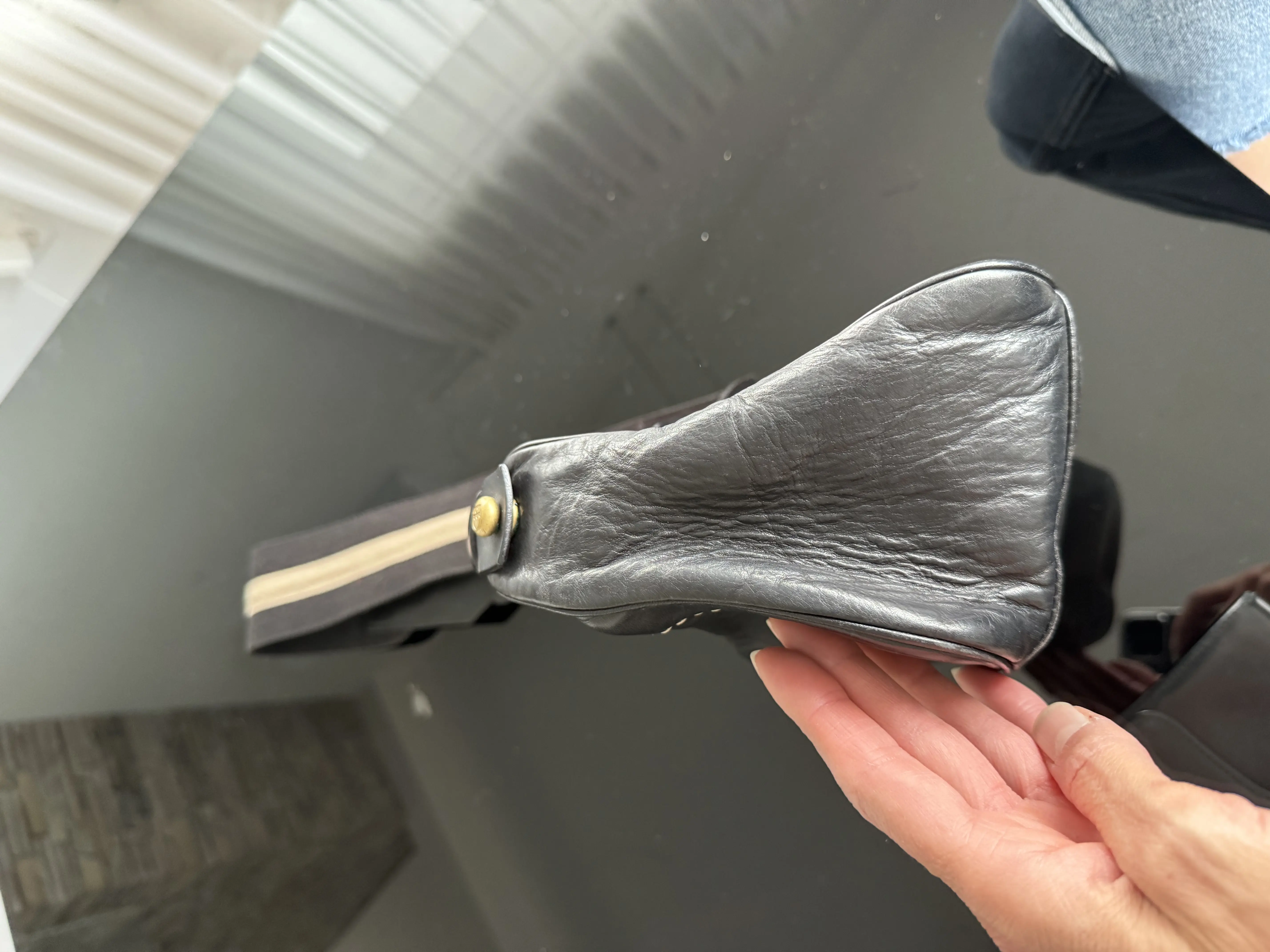 BALLY Schultertasche + Portemonnaie | LOOP-Marktplatz