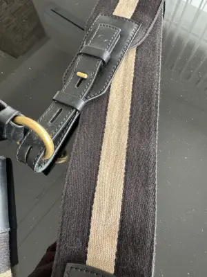 BALLY Schultertasche + Portemonnaie | LOOP-Marktplatz