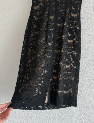 PRADA Kleid aus Spitze/ Stickerei | LOOP-Marktplatz