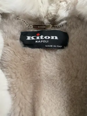 KITON Mantel aus Chinchilla | LOOP-Marktplatz
