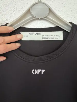 OFF-WHITE Bluse mit XXL Masche | LOOP-Marktplatz