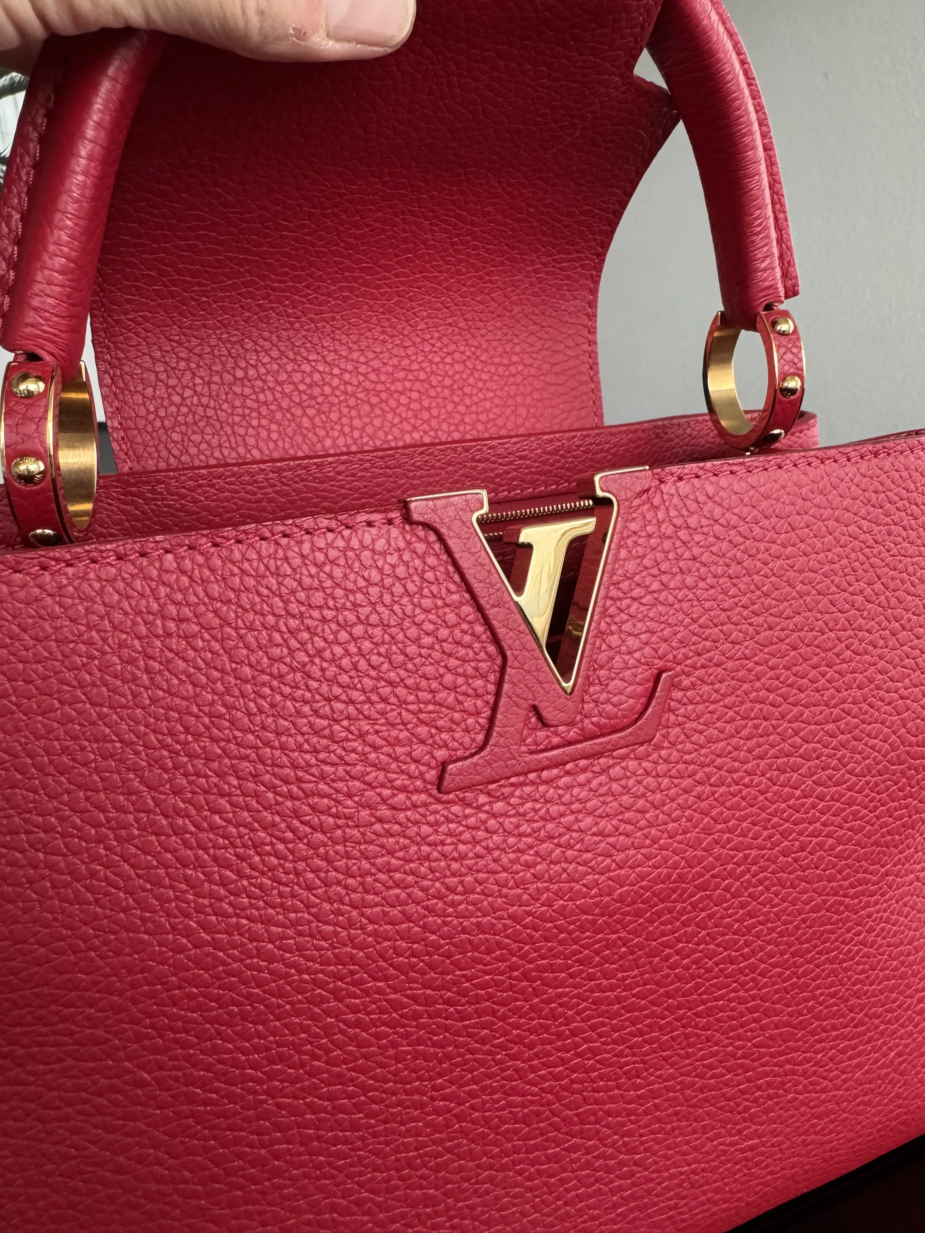 LOUIS VUITTON Capucines PM | LOOP Marketplace