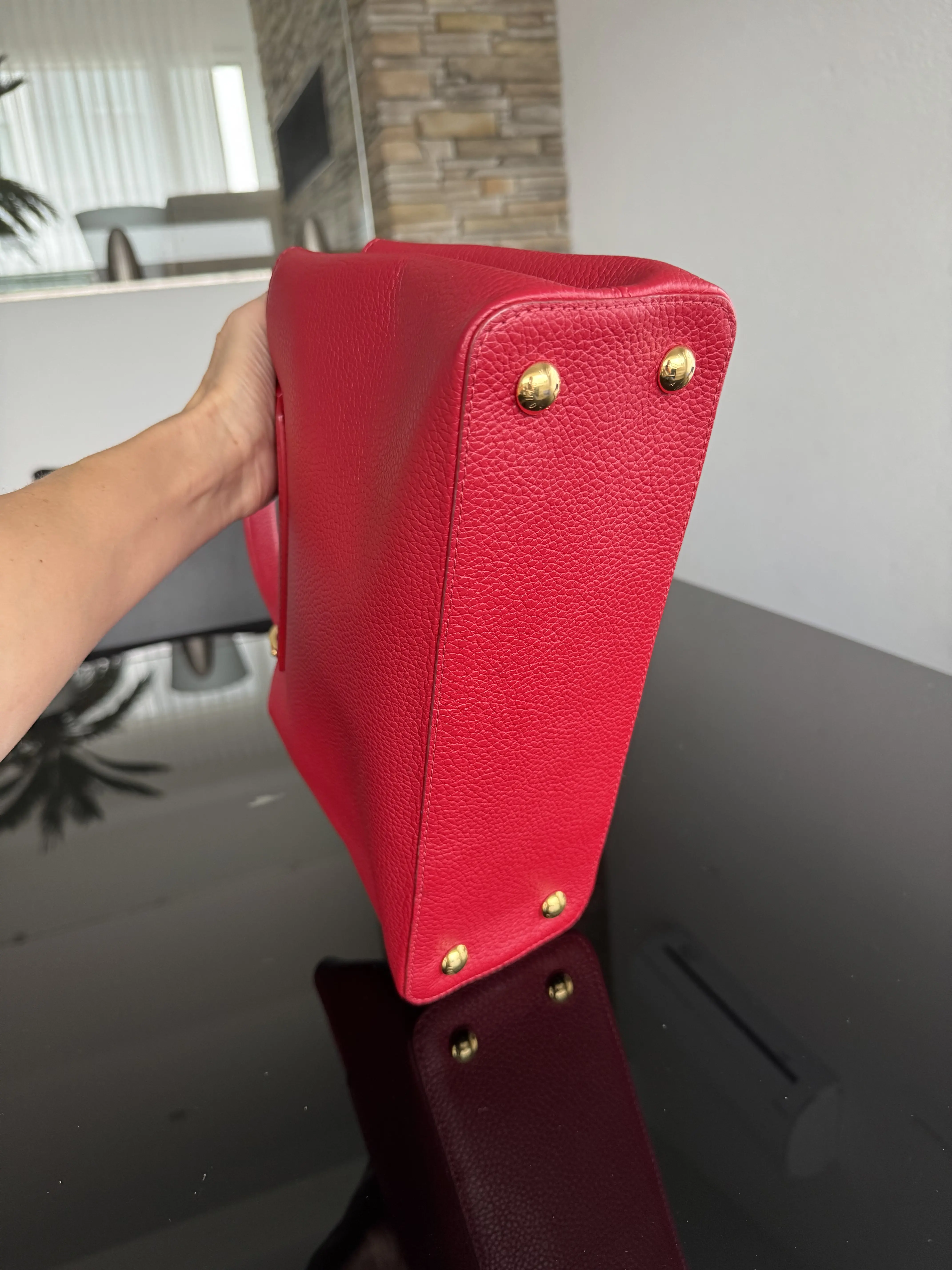 LOUIS VUITTON Capucines PM | LOOP Marketplace