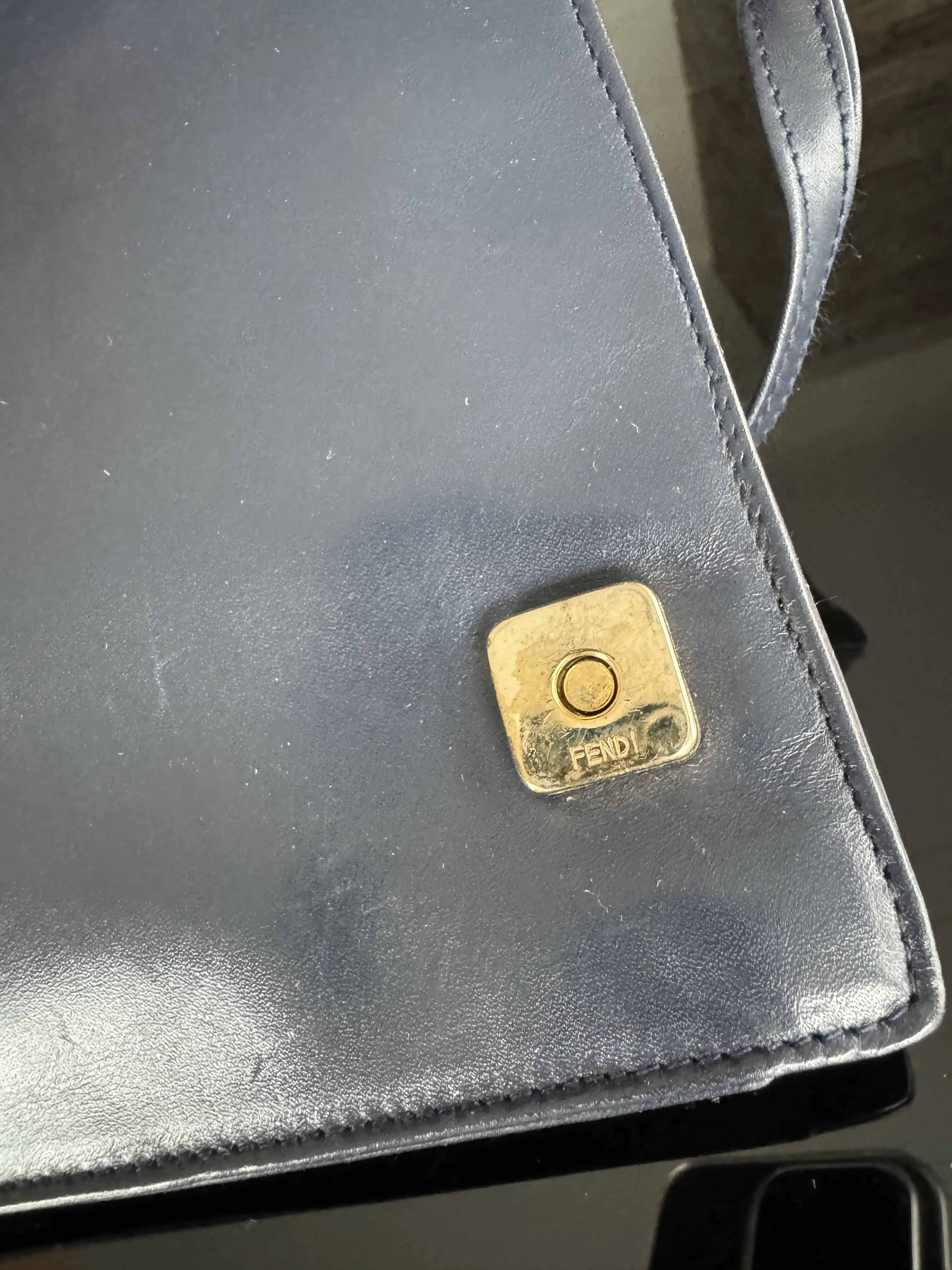 FENDI Vintage Umhängetasche | LOOP Marketplace