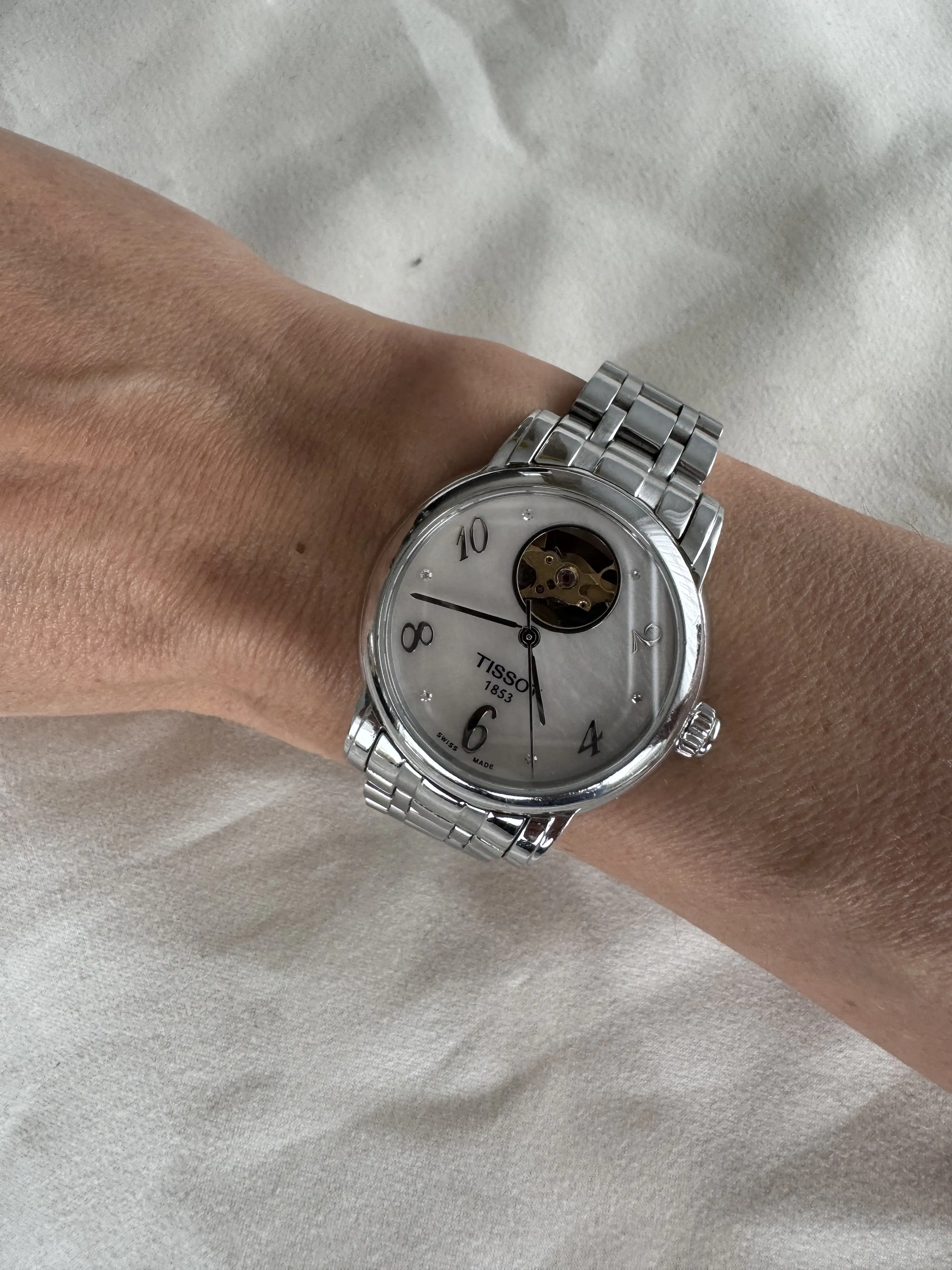 TISSOT Lady open heart mit Diamanten | LOOP-Marktplatz