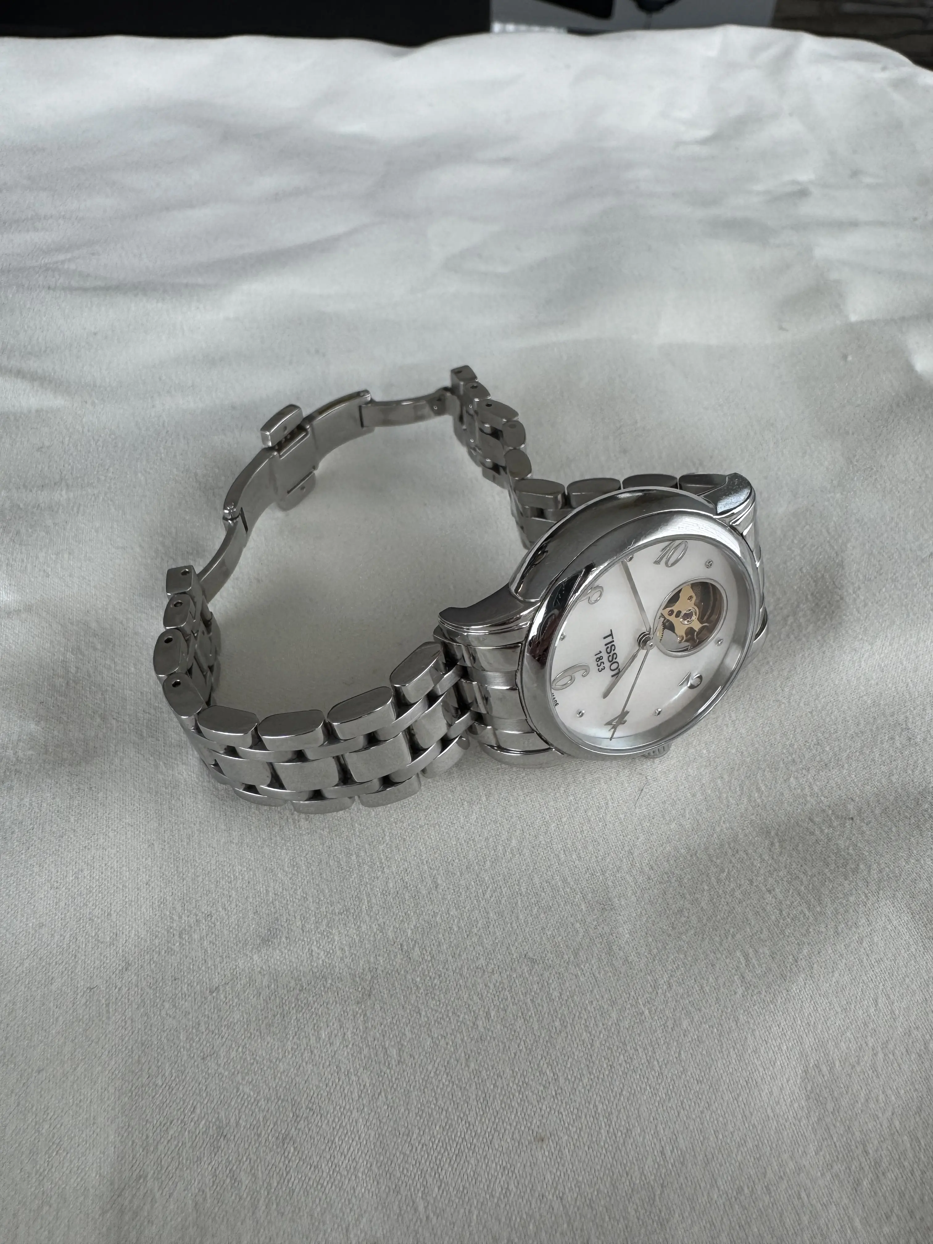 TISSOT Lady open heart mit Diamanten | LOOP-Marktplatz