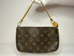 LOUIS VUITTON Pochette Monogram CA1068