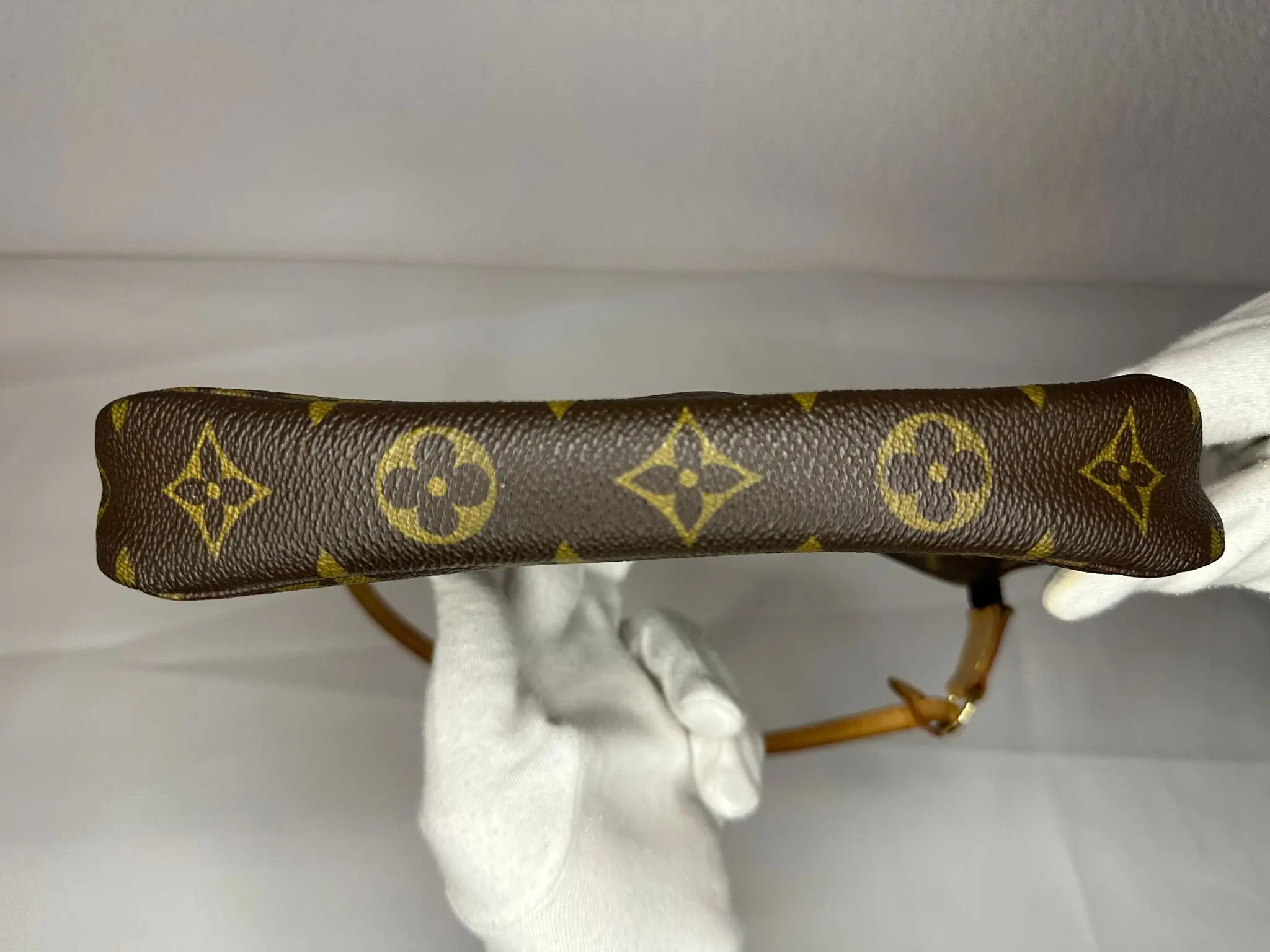 LOUIS VUITTON Pochette Monogram CA1068 | LOOP-Marktplatz