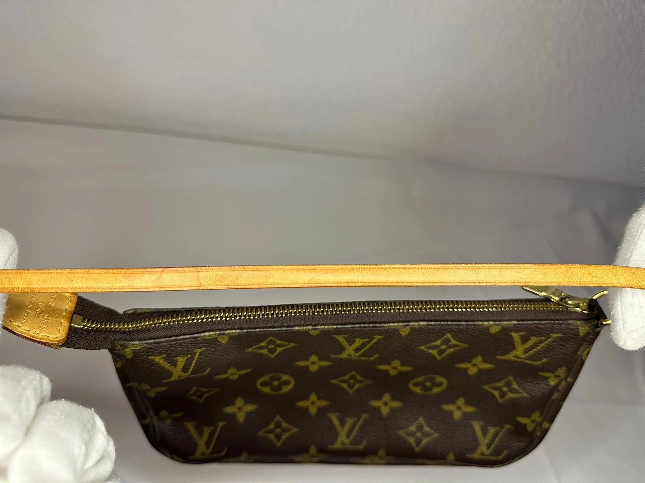 LOUIS VUITTON Pochette Monogram CA1068 | LOOP-Marktplatz