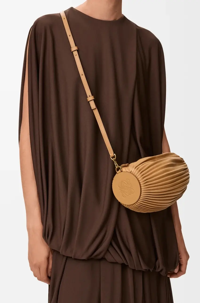 LOEWE Handtasche | LOOP-Marktplatz