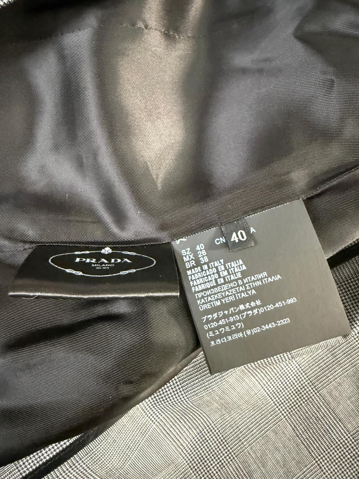 Prada blazer | LOOP-Marktplatz