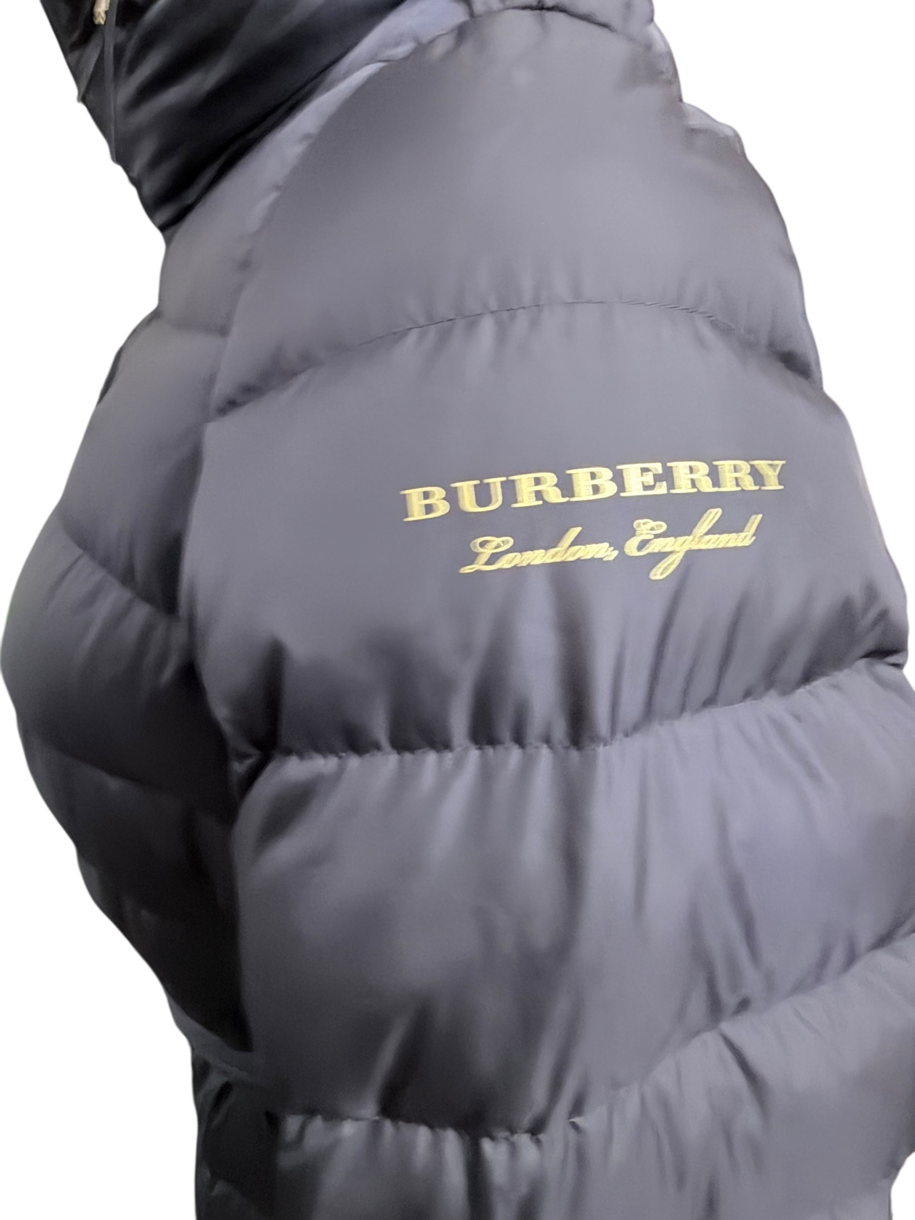 Burberry down jacket | LOOP-Marktplatz