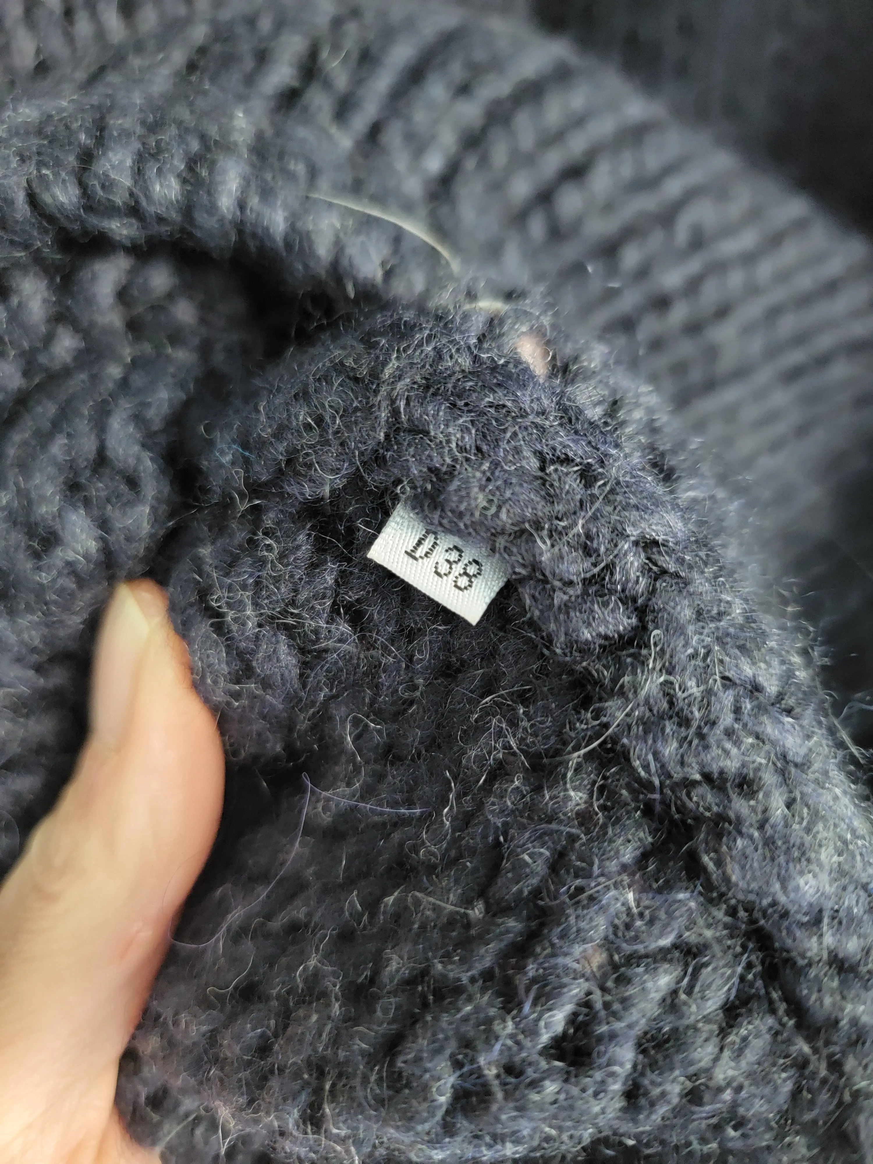 Blugirl Pulli mit Stein Applikation | LOOP Marketplace