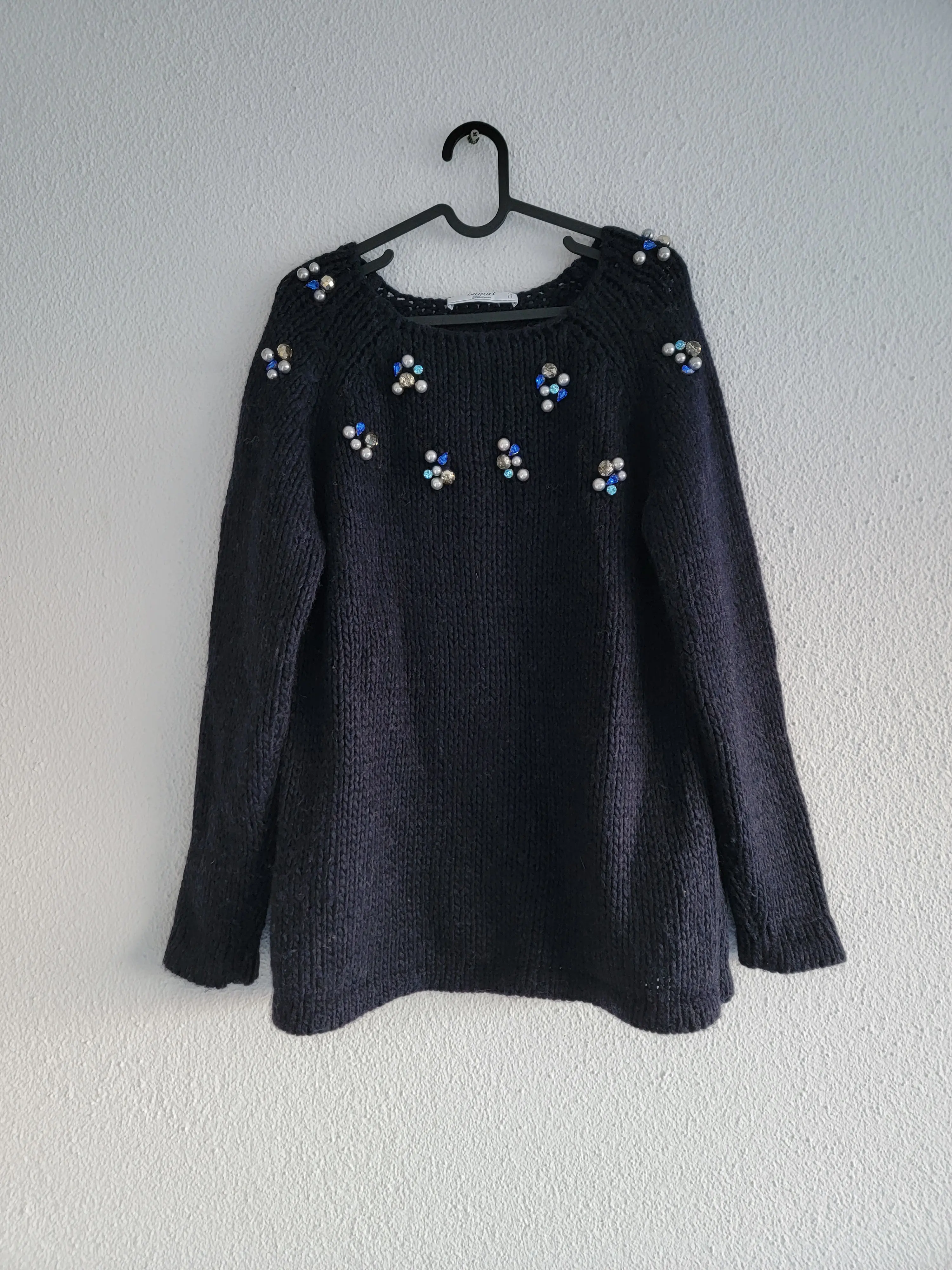 Blugirl Pulli mit Stein Applikation | LOOP Marketplace