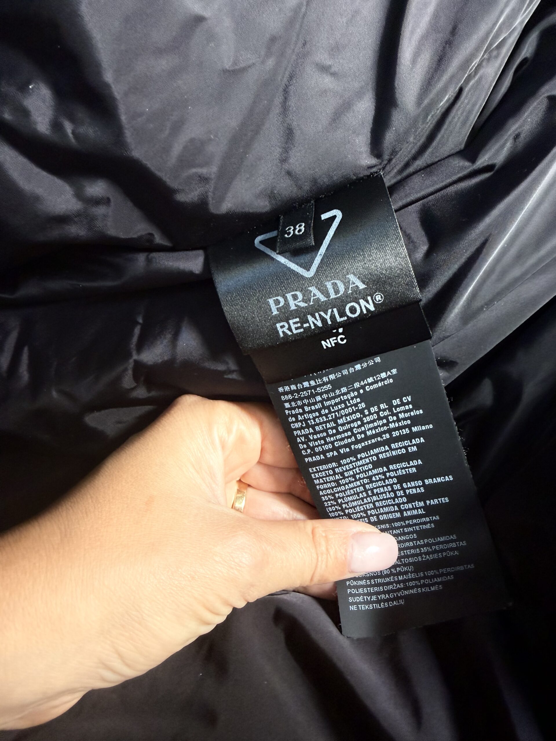 Prada down jacket | LOOP-Marktplatz