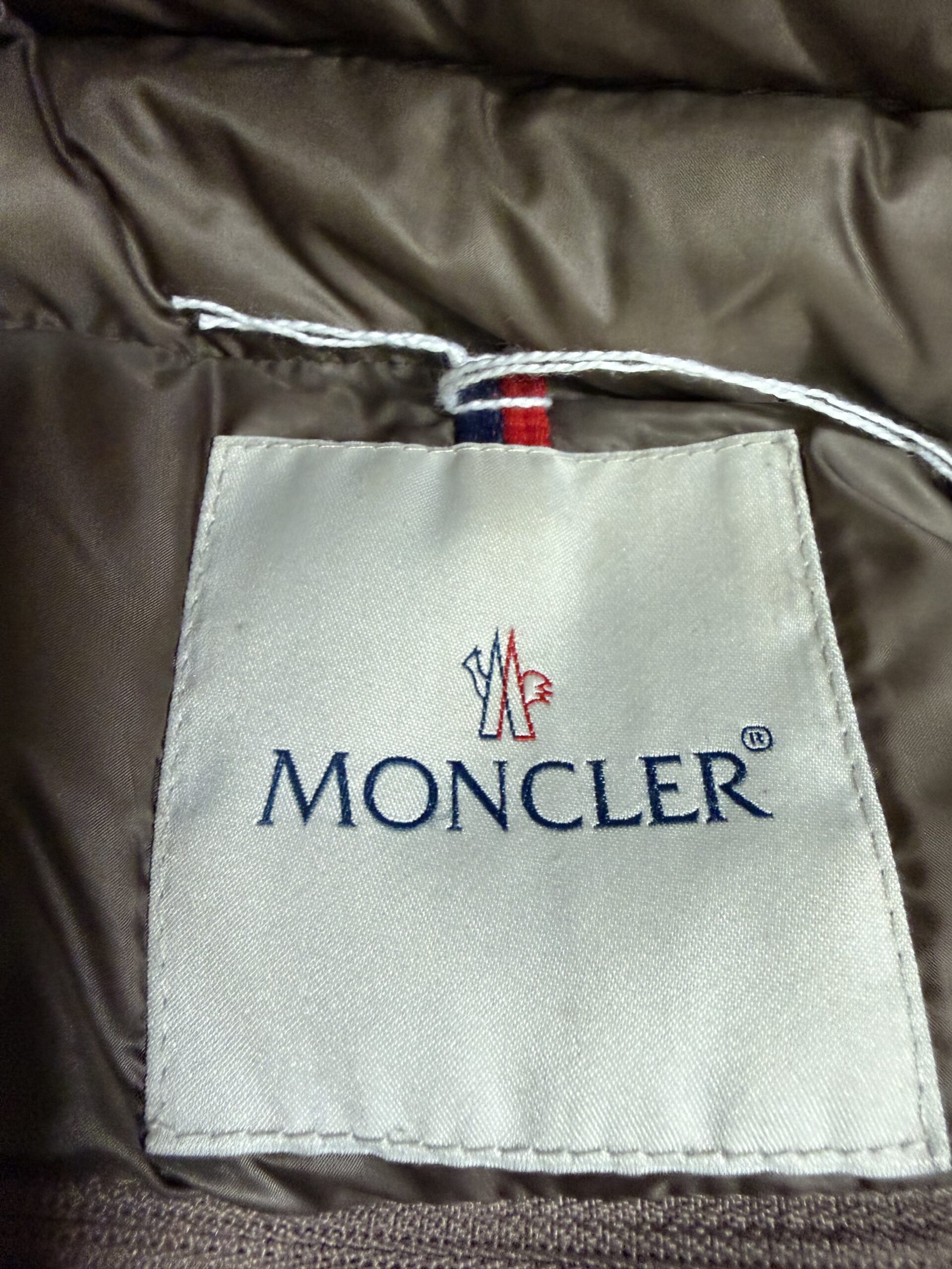 Moncler down jacket | LOOP Marketplace