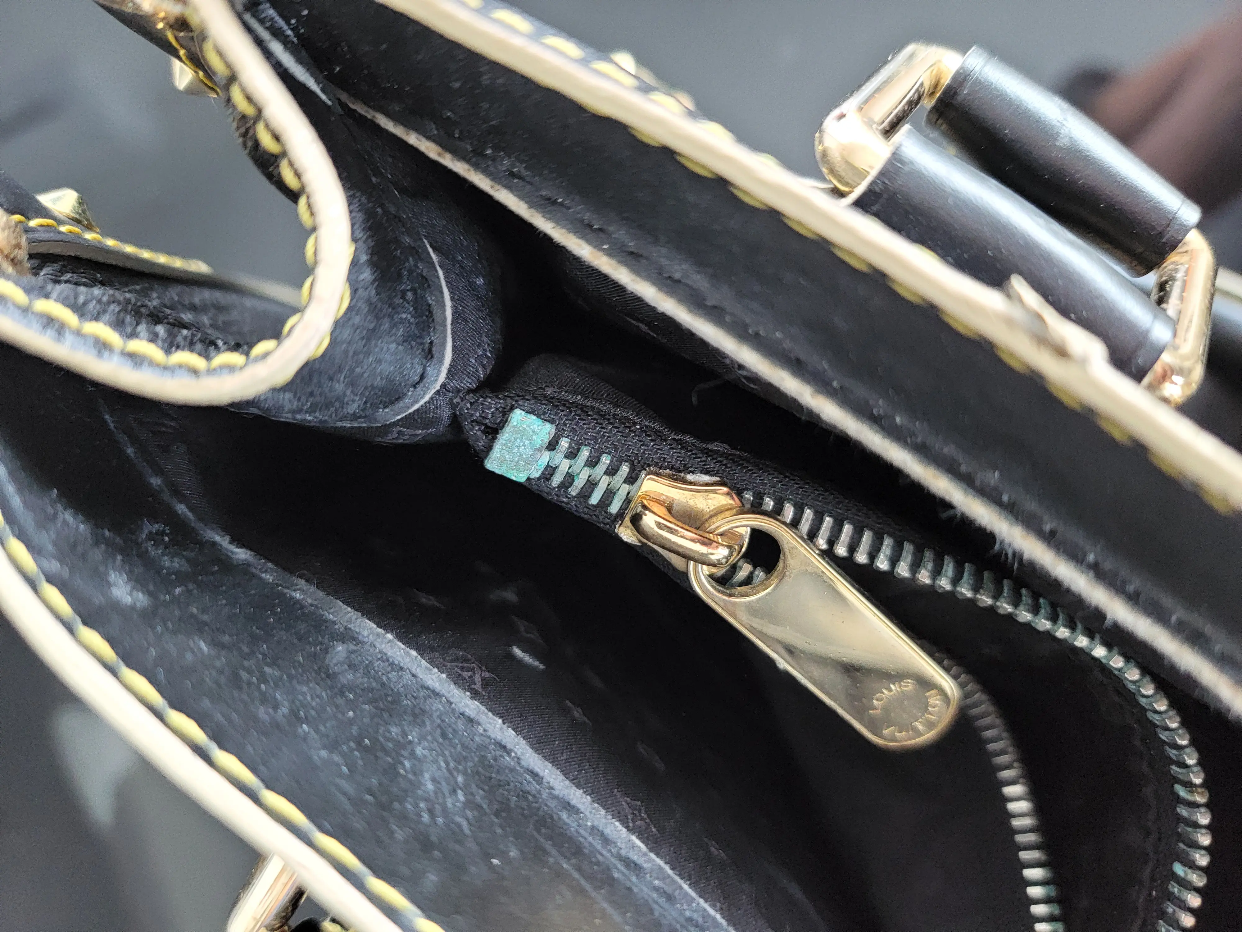 LOUIS VUITTON Le Fabuleux Suhali Leder | LOOP-Marktplatz