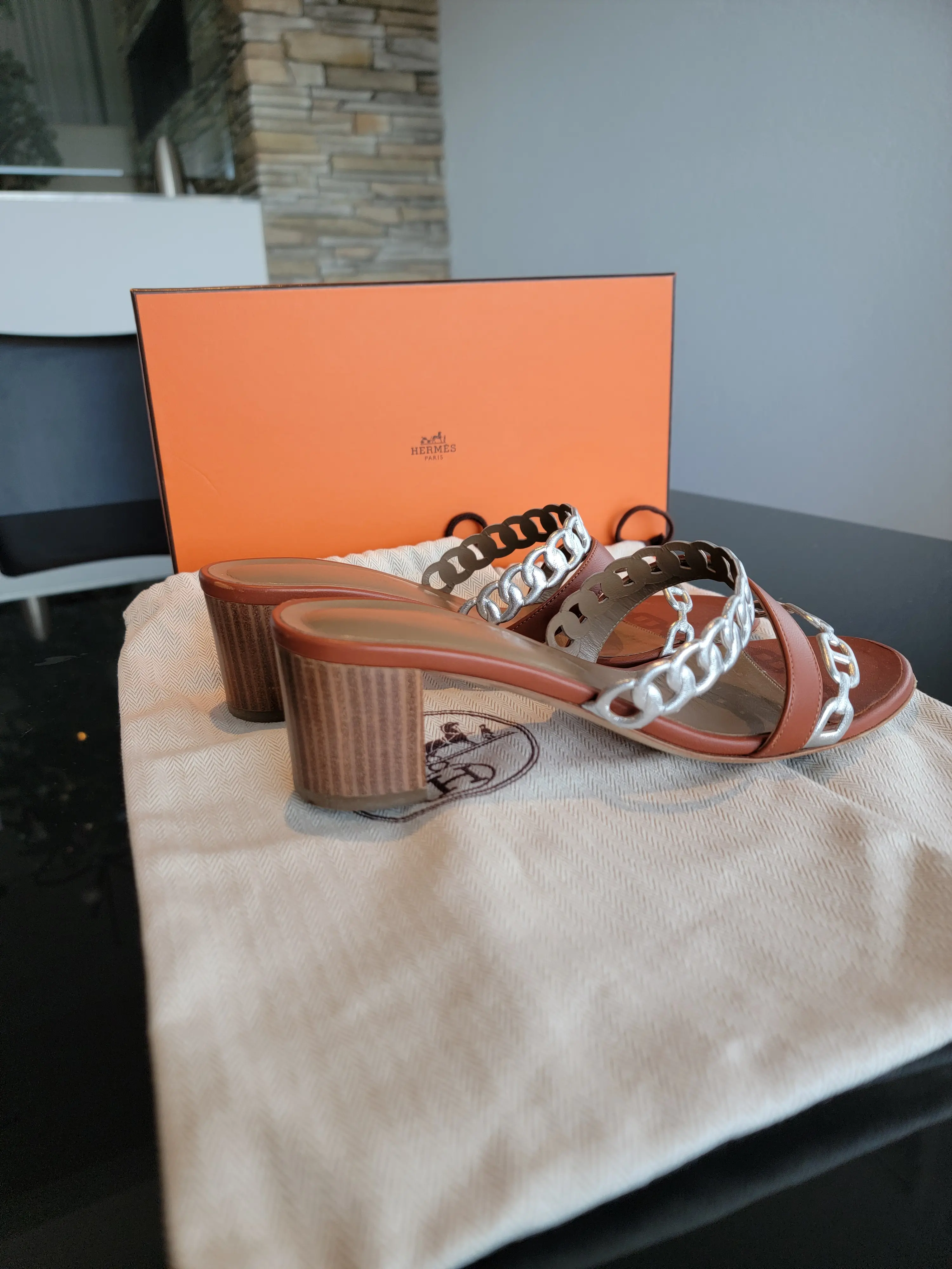 HERMES chain d'ancre Sandalen | LOOP Marketplace