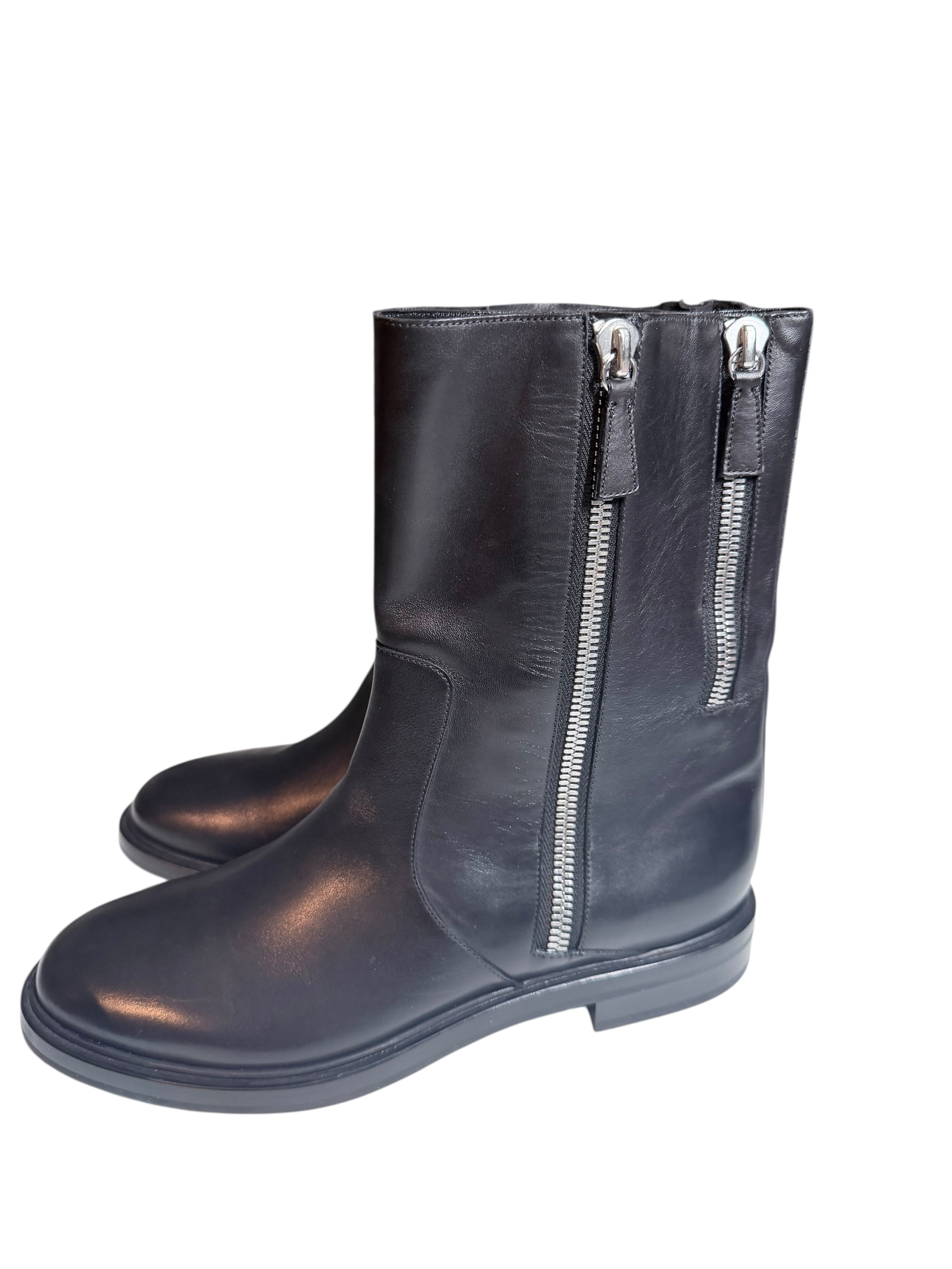 Casadei ankle boots | LOOP Marketplace