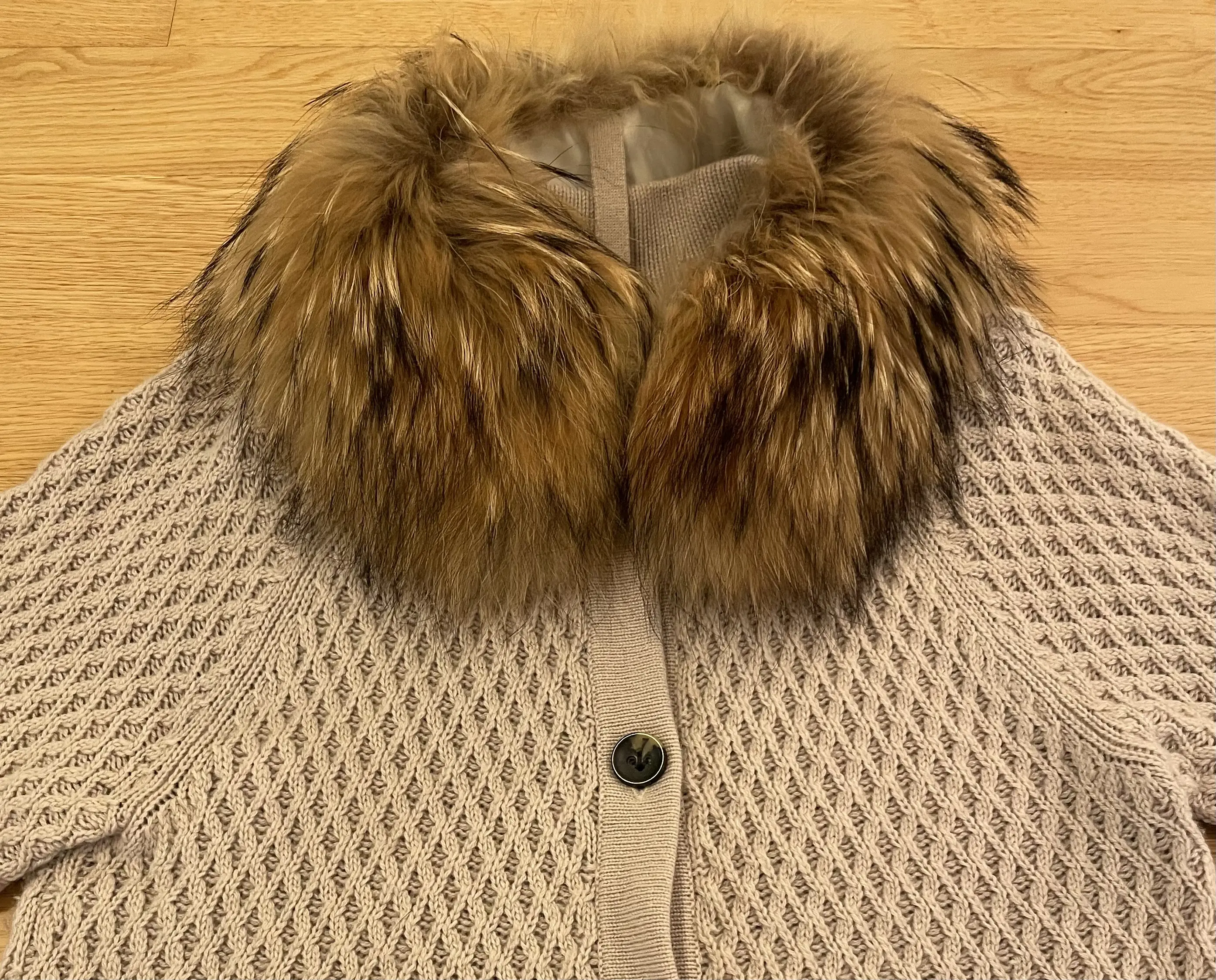 FTC fair trade 100% Cashmere Cardigan | LOOP Marketplace