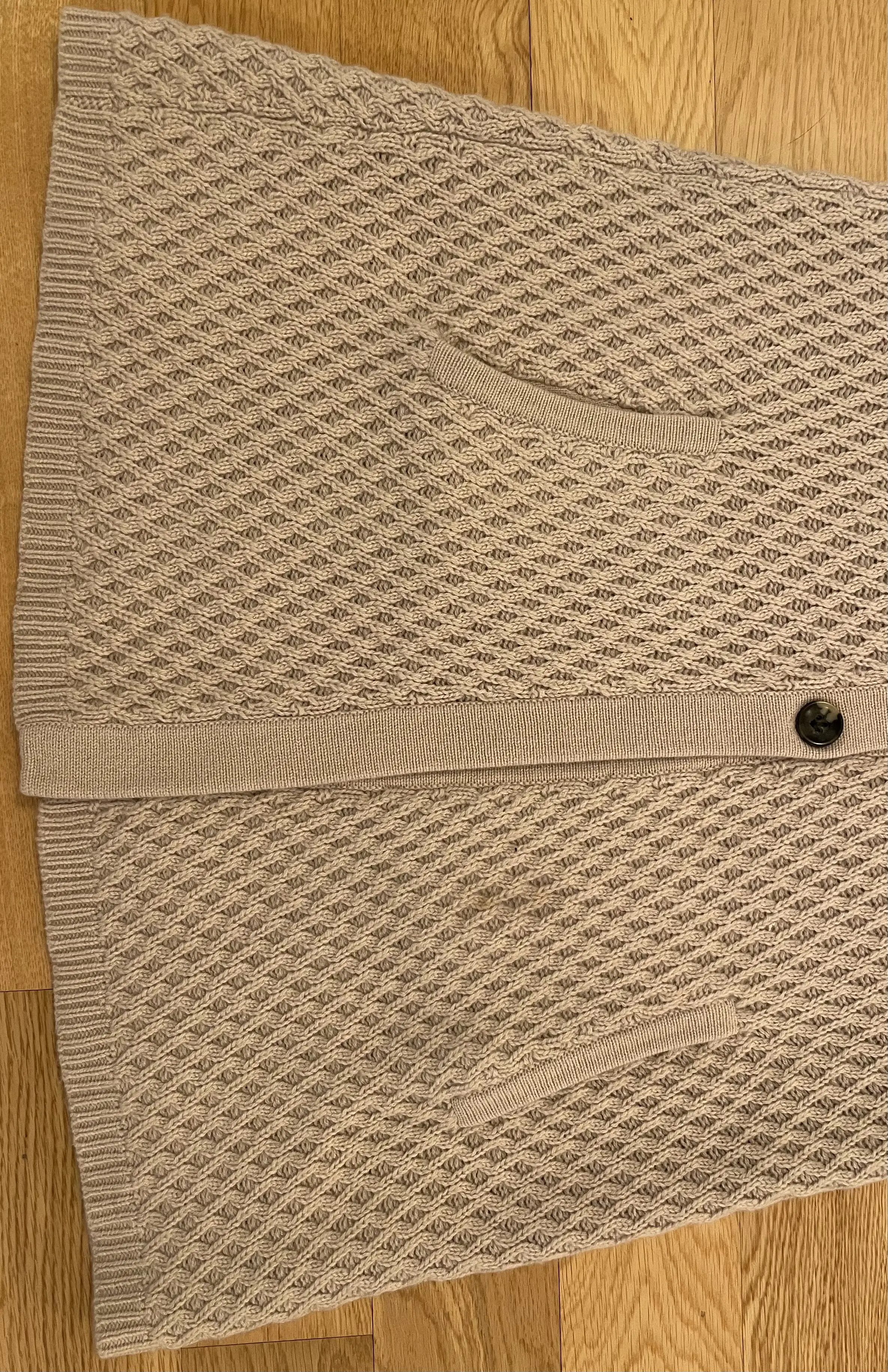 FTC fair trade 100% Cashmere Cardigan | LOOP Marketplace