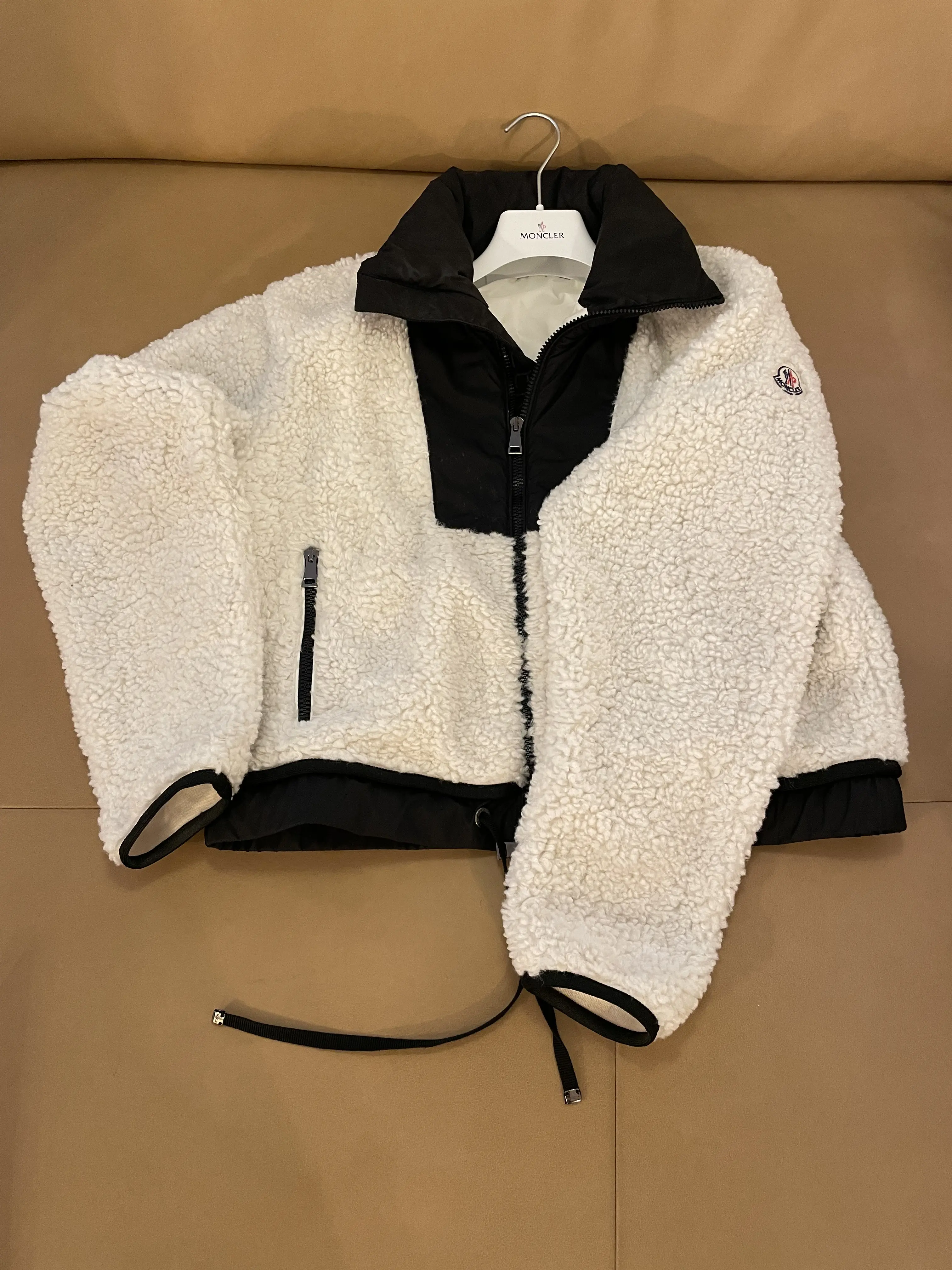 MONCLER Teddy Jacket | LOOP-Marktplatz