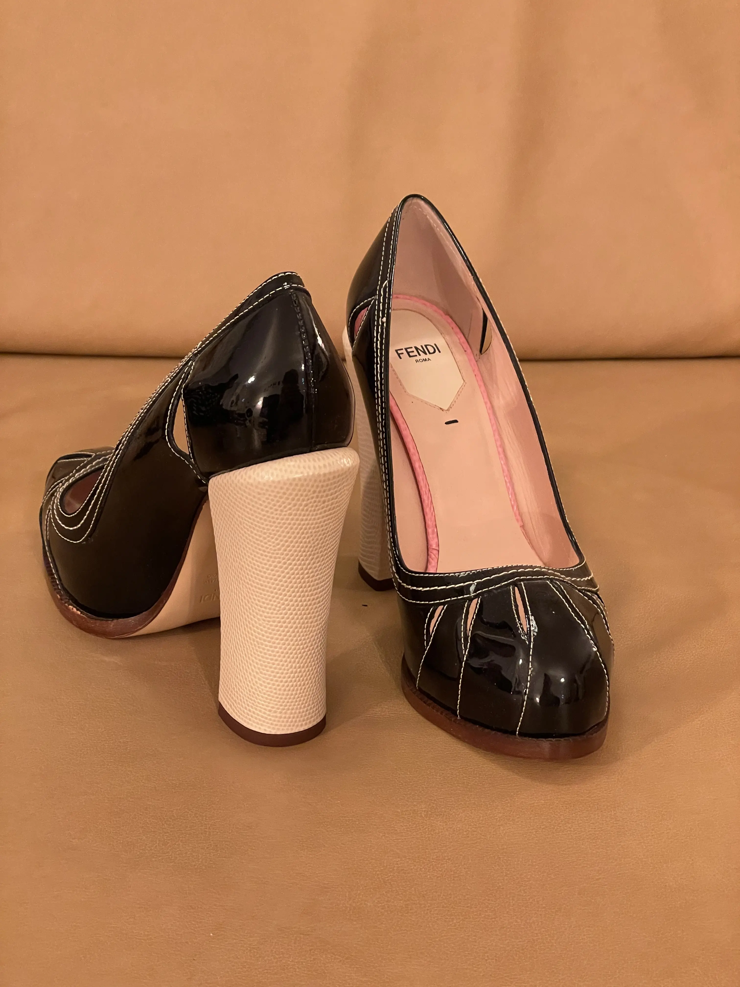 FENDI Patent Leather platform Pumps | LOOP-Marktplatz
